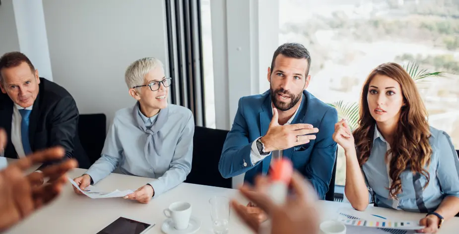 Vier generaties op de werkvloer: hoe laat je dat werken?