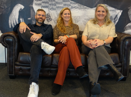 Onze directeur en marketing manager waren te gast bij de podcast Let's Talk Business