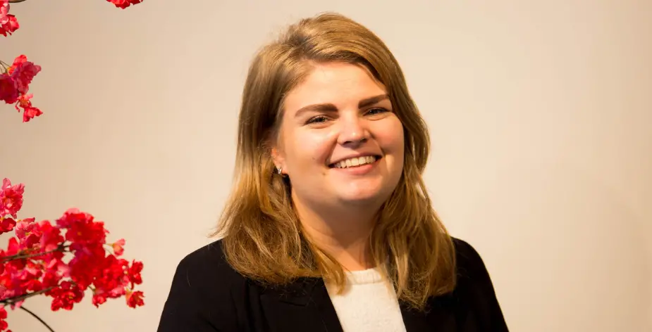 Werken bij 65plus is verrassend verfrissend: HR-adviseur Tessa vertelt waarom